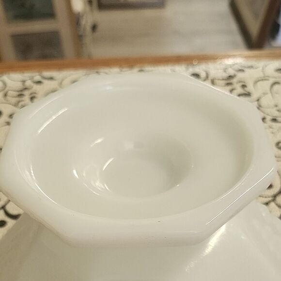 Indiana Gllass Grape Harvest Bowl - Picture 6 of 7